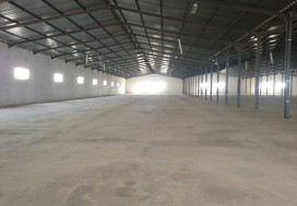 A VENDRE 2 DEPOT 10 000 M2 CHARPENTE