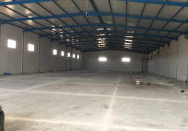 A LOUER DEPOT CHARP 2000 M2 TUN OUEST