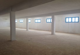 A LOUER LOCAL DALE 3000 M2 SLIMANE