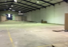 A LOUER 4 DEPOTS CHARP 4198 M2 TUN SUD