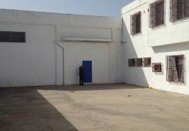 A LOUER LOCAL 1200 M2 CHARGUIA