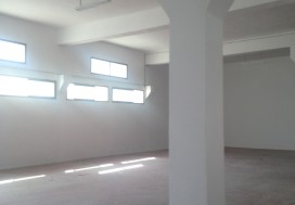 A LOUER LOCAL 1200 M2 CHARGUIA