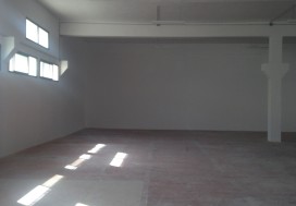 A LOUER LOCAL 1200 M2 CHARGUIA
