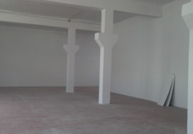 A LOUER LOCAL 1200 M2 CHARGUIA