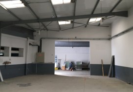 A VENDRE LOCAL 950/1148 M2 ARIANA