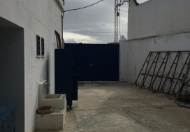 A VENDRE LOCAL 950/1148 M2 ARIANA