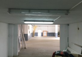 A VENDRE LOCAL 950/1148 M2 ARIANA