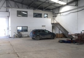 A VENDRE LOCAL 1300/2000 M2 BEN AROUS