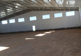 A LOUER LOCAL 1700 M2 TUNIS OUEST