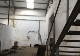 A VENDRE LOCAL 1300/2000 M2 BEN AROUS