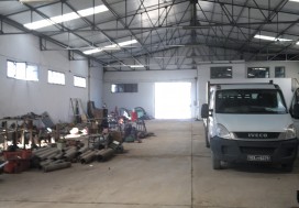 A VENDRE LOCAL 1300/2000 M2 BEN AROUS