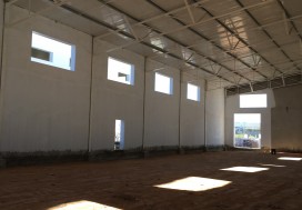 A LOUER LOCAL 1700 M2 TUNIS OUEST