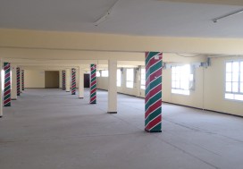 A LOUER LOCAL 4500 M2 CHARGUIA