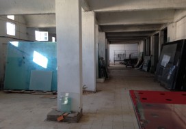 A LOUER LOCAL 1300 M2 RTE DE BIZERTE