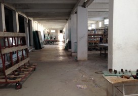 A LOUER LOCAL 1300 M2 RTE DE BIZERTE