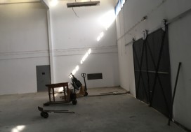 A LOUER LOCAL INDUSTR B AROUS 3500 M2