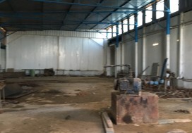 A VENDRE LOCAL 6000 M2/2HA ZAGH NORD