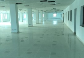 A LOUER LOCAL THS 1300 M2 CHARGUIA