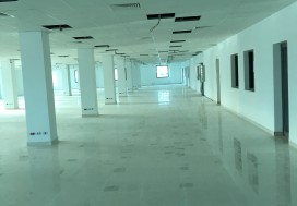 A LOUER LOCAL THS 1300 M2 CHARGUIA