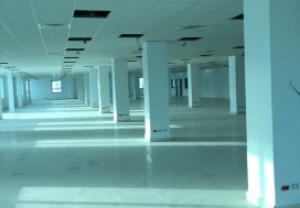 A LOUER LOCAL THS 1300 M2 CHARGUIA