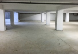 A LOUER LOCAL THS 1300 M2 CHARGUIA