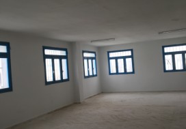 A LOUER LOCAL 2300 M2 CHARGUIA