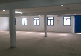 A LOUER LOCAL 2300 M2 CHARGUIA