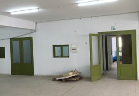 A LOUER LOCAL 2300 M2 CHARGUIA