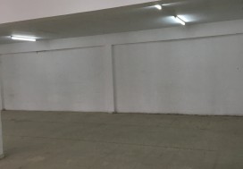 A LOUER LOCAL 2300 M2 CHARGUIA