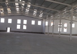 A LOUER LOCAL 3000 M2 CHARP FOUCHANA