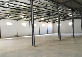 A LOUERLOCAL 2200 M2 TUNIS NORD