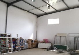 A LOUERLOCAL 2200 M2 TUNIS NORD