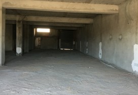 A LOUER LOCAL COMERCIAL 720 M2 TUN OUEST