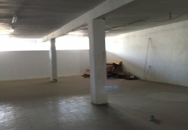 A LOUER LOCAL 1355 M2 CHARGUIA