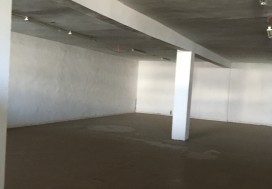 A LOUER LOCAL 1355 M2 CHARGUIA