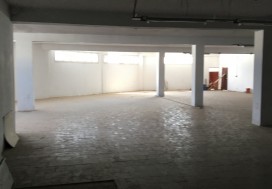 A LOUER LOCAL 1355 M2 CHARGUIA
