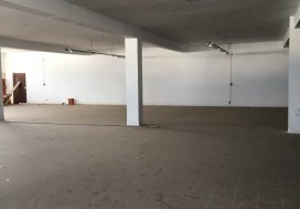 A LOUER LOCAL 1355 M2 CHARGUIA