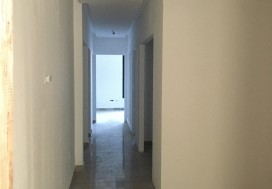A L ESPACE BUREAUX 1600 M2 DIV LAC 2