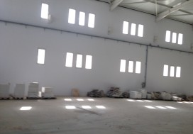 A LOUER  DEPOT A MGHIRA 2700 M2