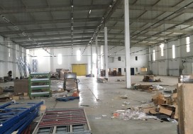 A VENDRE LOCAL 3900 M2 CHARP TUN SUD