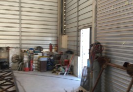 A V TER 4300 M2 AVEC DEP 1000 M2 TUN SUD