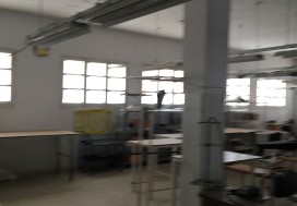 A VENDRE LOCAL 1500/2100 M2 MEGRINE