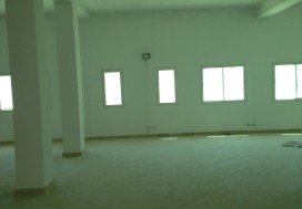 A LOUER IMMEUBLE 2100 M2 LAC SUR 3 NIV