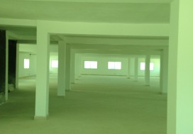 A LOUER IMMEUBLE 2100 M2 LAC SUR 3 NIV