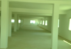 A LOUER IMMEUBLE 2100 M2 LAC SUR 3 NIV