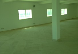 A LOUER IMMEUBLE 2100 M2 LAC SUR 3 NIV