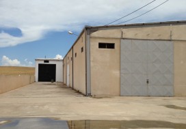 A LOUER LOCAL INDUSTR 2700 M2 TUN OUEST