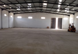A LOUER LOCAL INDUSTR 2700 M2 TUN OUEST