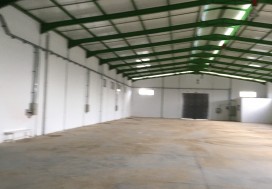 A L  LOCAL 3200 EXT A 10000 M2 TUN OUEST