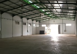 A L  LOCAL 3200 EXT A 10000 M2 TUN OUEST